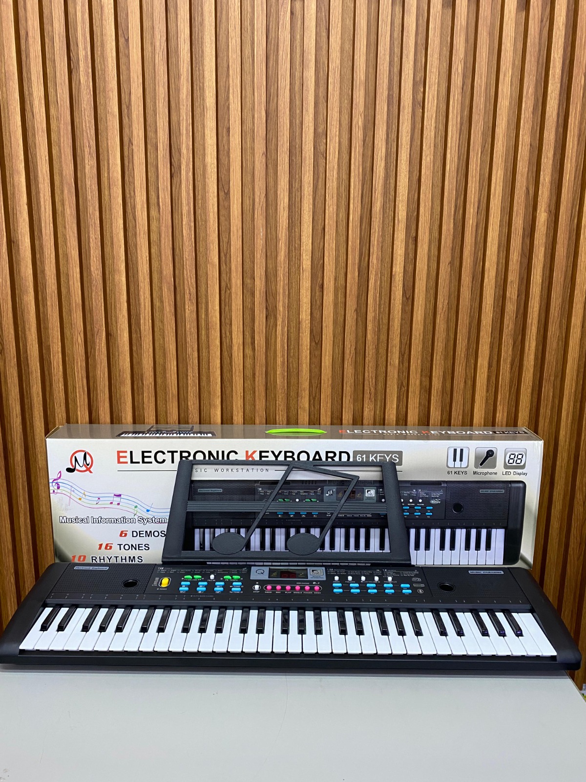 Piano De 61 Teclas + 16 Ritmos Y 10 Tono